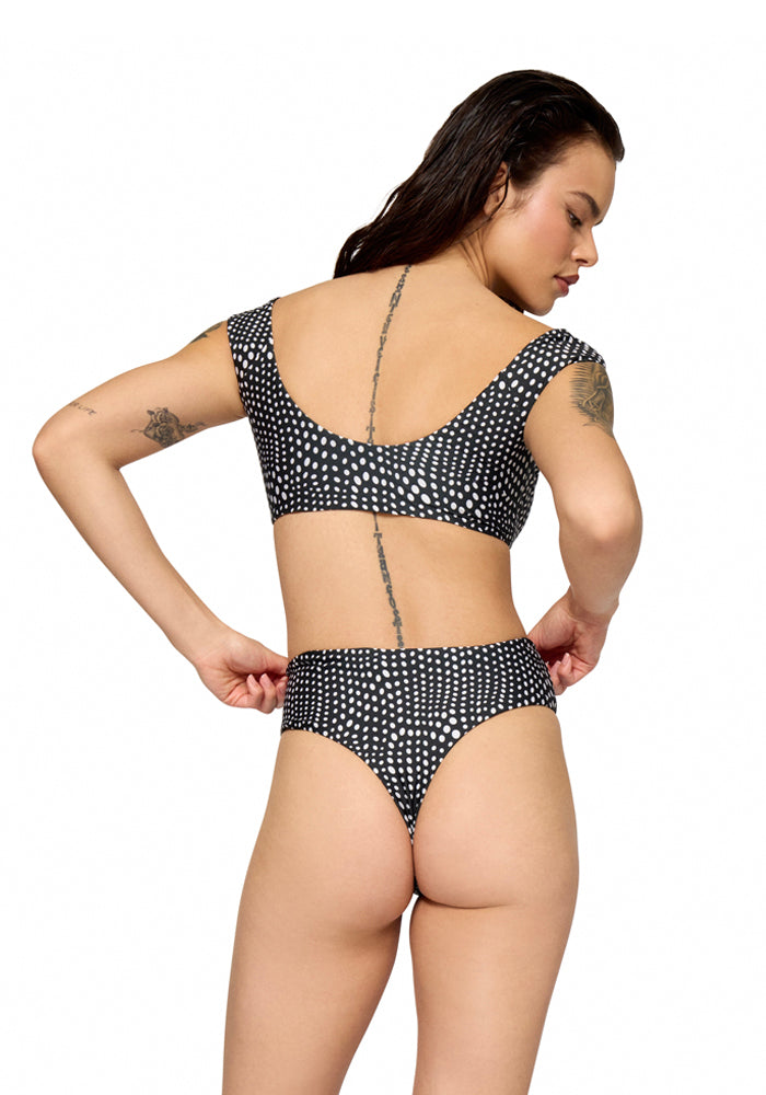 Dos Gardenias featured image