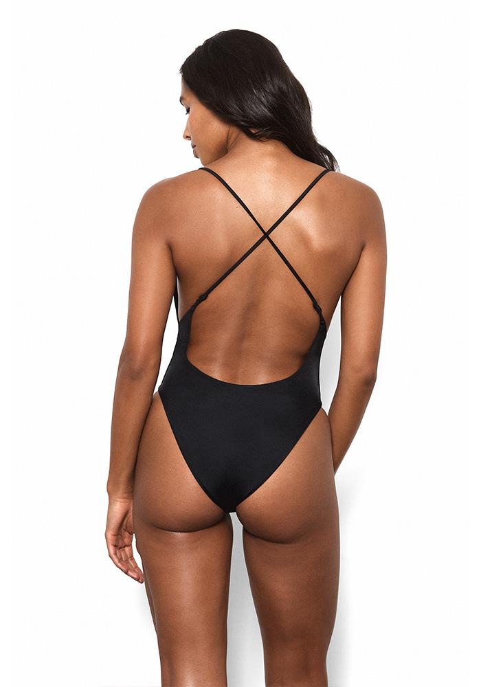 Vicious: The Dos Gardenias Signature Suit